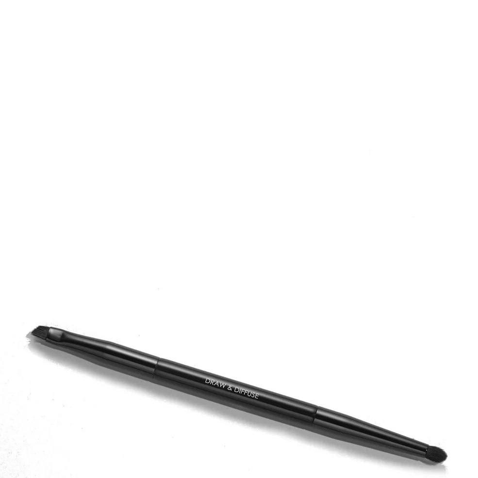 Natasha Denona Draw and Diffuse Brush Image 1