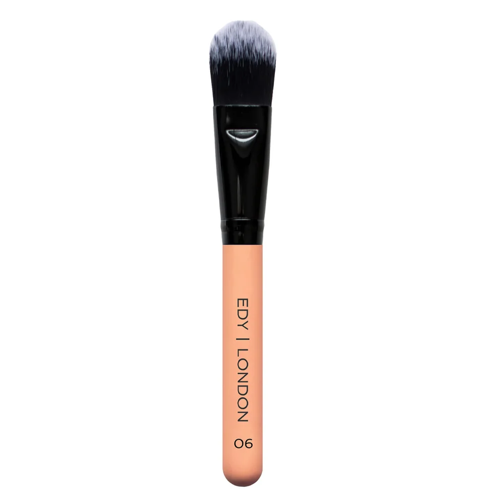 EDY LONDON Tapered Oval Foundation Brush 06 Image 1