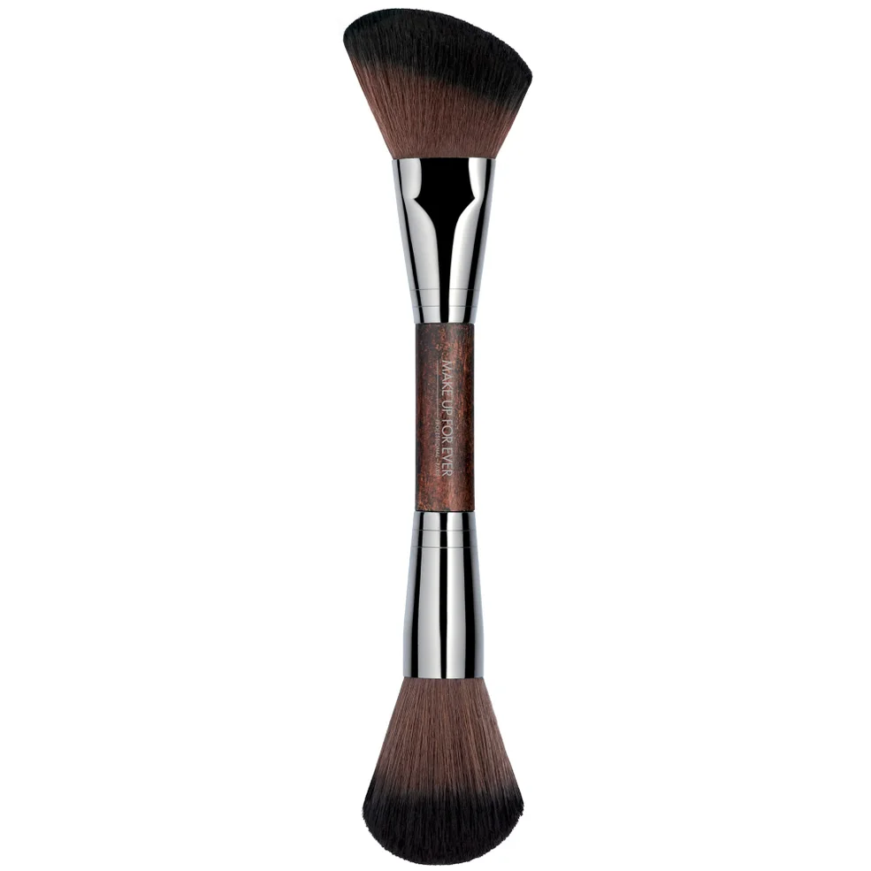 MAKE UP FOR EVER #158 Double-Ended Sculpting Brush - Blush and Highlighter - Image 1