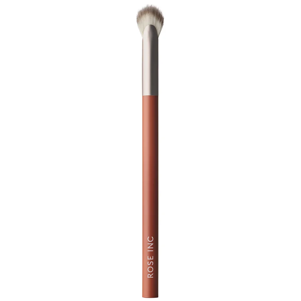 ROSE INC Number 7 Fan Eyeshadow Brush Image 1