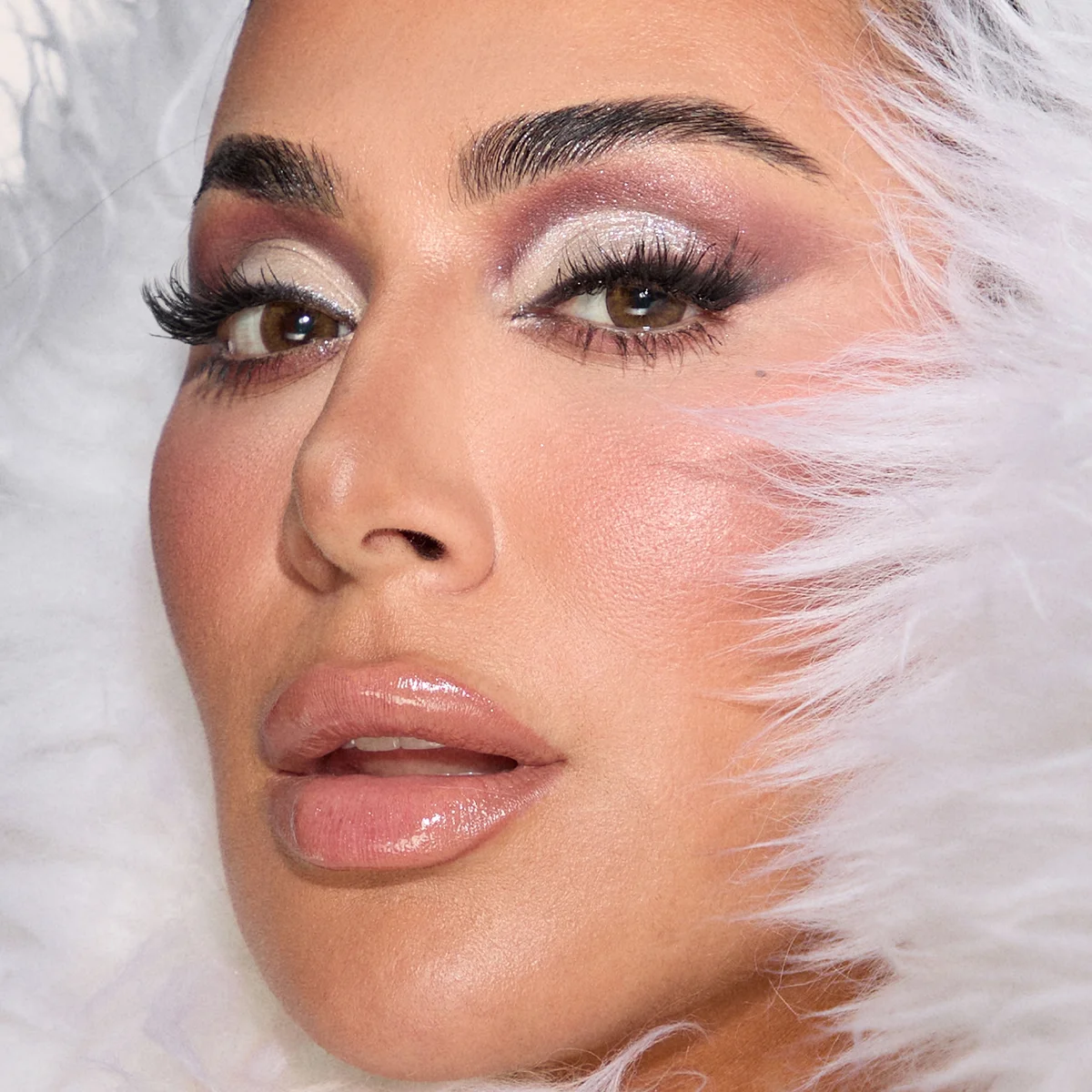 Huda Beauty Icy Nude Eyeshadow Palette 16g Image 2
